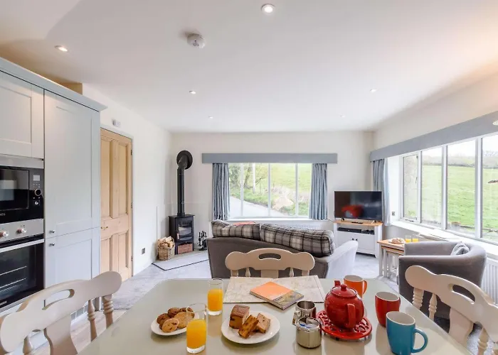 1 Bed In Harrogate Oc-76511 * Summer Bridge