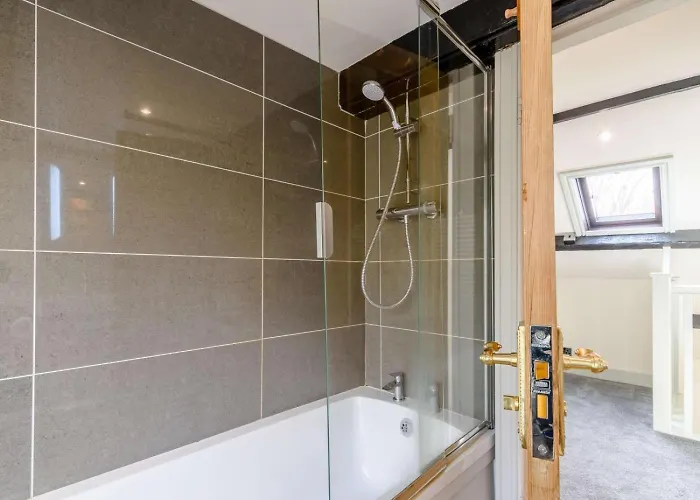 1 Bed In Harrogate Oc-76511 * Summer Bridge